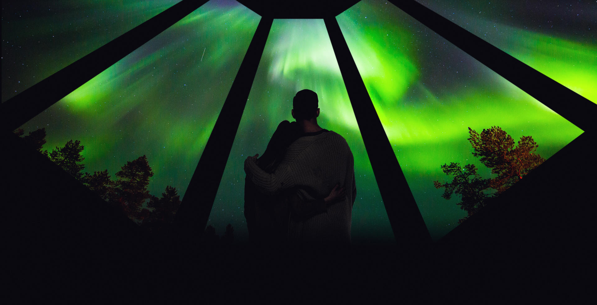 Em uma das noites, talvez você consiga até flagrar a aurora boreal dançando nos céus.